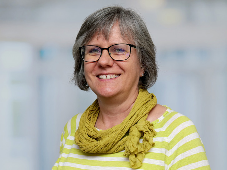 Portrait von Ulrike Franke, Sekretariat, Zentrum für Psychische Gesundheit, Hamburg