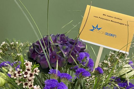 Blumenspende des Fördervereins, Nachrichten, Diakonie Hospiz Woltersdorf Blumenspende des Fördervereins, Nachrichten, Diakonie Hospiz Woltersdorf