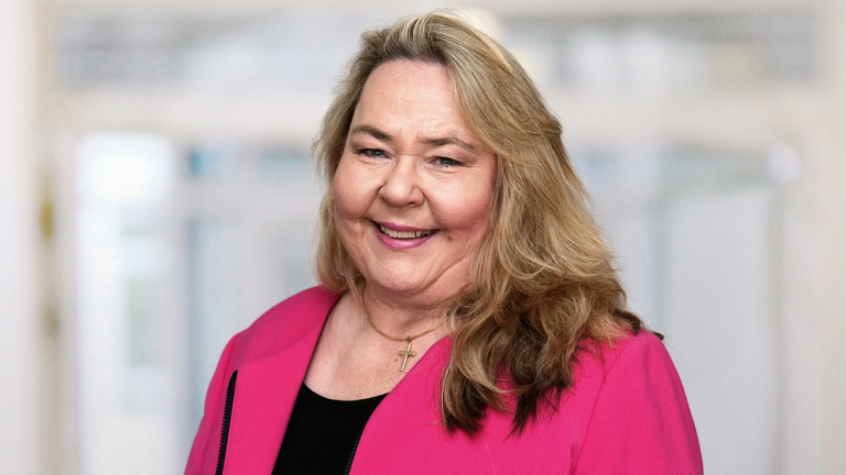 Portraitfoto von Andrea Wichmann, ab dem 01.05.2026 Konzerngeschäftsführerin Personal und Services, Immanuel Albertinen Diakonie